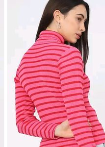 Stripped High Neck Women&#39;s Top