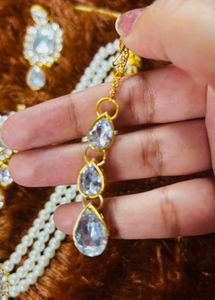 Pearl and Crystal Jewelry Set