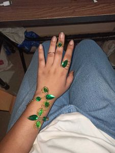 Green Jewel Set