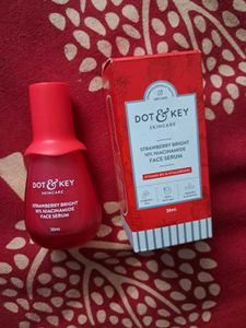 Dot and Key Strawberry 10% Niacinamide Face Serum