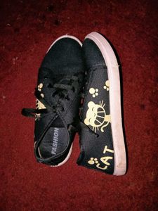 Black Graphic Print Sneakers