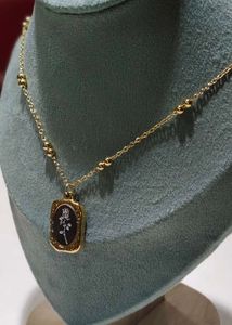 18k Gold Vintage Rose Engraved Mirror Necklace
