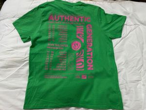 Green &#39;Running&#39; Graphic Tee