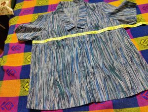 Abstract Blue Green Wavy Stripe Collared Shirt