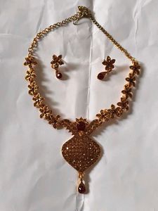 Necklace Set
