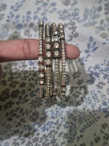 Sparkling Bangle Set