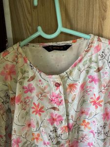 Very Pretty Floral Top