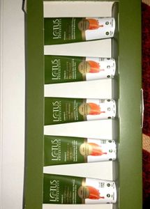 Lotus Botanicals Facial Kit 💚