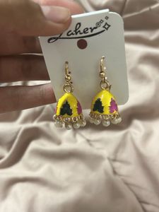 Earrings &amp; Bindi desk set