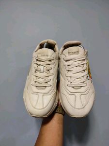 Authentic Gucci Rhyton Logo Sneakers 40 Euro