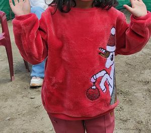 H&amp;M Girl Winter Sweatshirt 2-4 Year