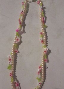 Neckpiece and bracelet combo