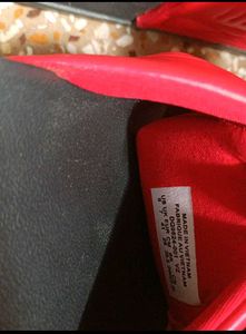 Nike Slides - Red &amp; Black