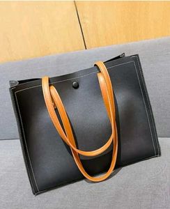 Chic Black Tote Bag