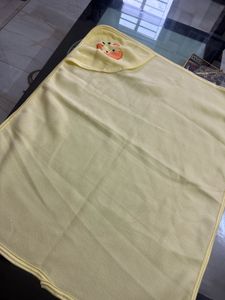 Giraffe Hooded Baby Towel