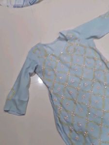 Elegant Blue Embroidered Kurta