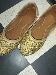 Beautiful Naghra Juttis