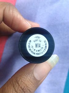 ELLE 18 Color Pops Matte (Berry Tea)