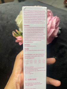 Suroskie Rose Glass Skin Moisturizer