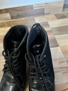 Black Shoes