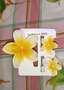 1-Flower Hair Clip Set