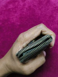 Vintage Leather Zip Wallet