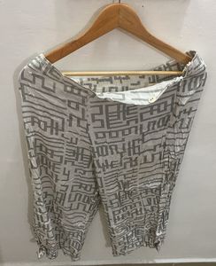 Patterned Capri Pants
