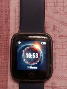 Syska SW100 Smart Watch
