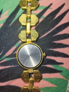 Stylish Gold- Stone Watch