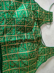 Green Embroidered Blouse 💚
