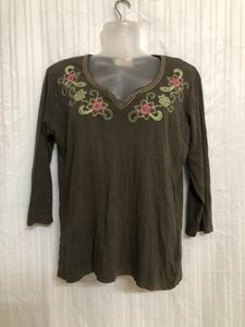Lady Olive Long Sleeve Top