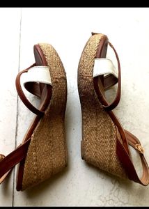 Price Drop😍Brown wedge heels❤️