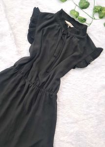 H&amp;M Ruffle Tie-up Dress
