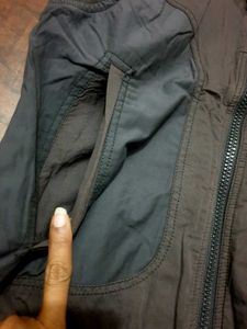 Stylish Sleeveless Jacket