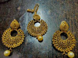 Earring with Mangtika