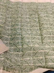 Leafy Paisley Pattern Saree