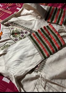 Embroidered Floral Kurta Set