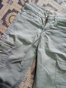 Green cargo straight fit pant
