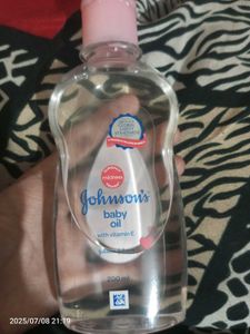 Johnson's Baby Oil