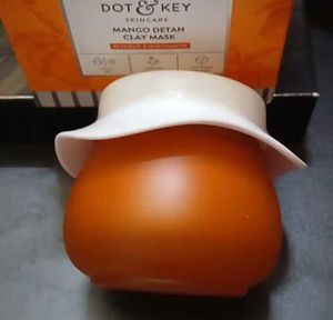 Dot &amp; Key And love earth Clay Mask