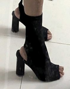 H&amp;M Elastic Boots