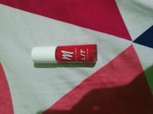 Myglamm Lit Nail Enamel