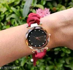 Unused Fashion Anolog Watch