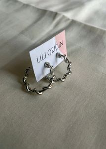 Lili Origin Twisted Silver Hoops