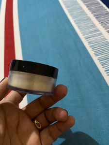 Ny Bae Banana Loose Powder