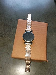 Elegant Women&#39;s Watch