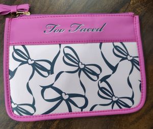 Too Faced Bow Pouch