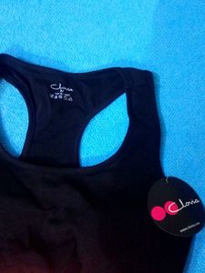 Clovia Sports Bra