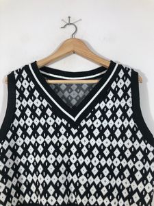 Black&amp;White Knitted Top