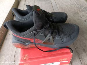Puma Sneakers